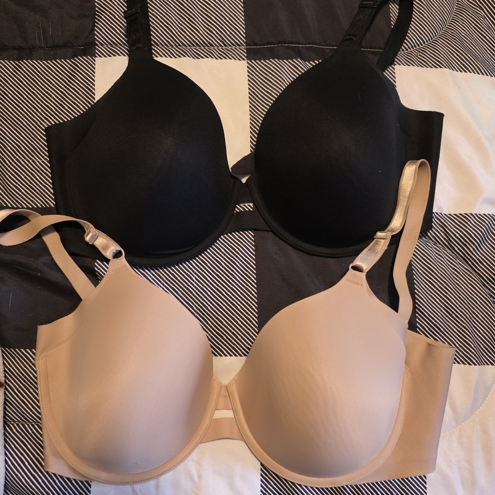 Warner's Black and Tan Bra Duo